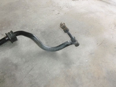 1998 Ford Expedition XLT - Front Sway Stabilizer Bar3